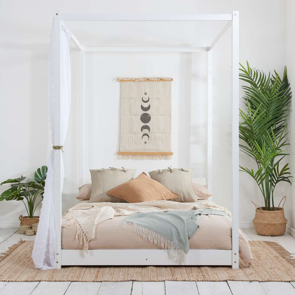 Darwin King Size White Four Poster Bed Image 8