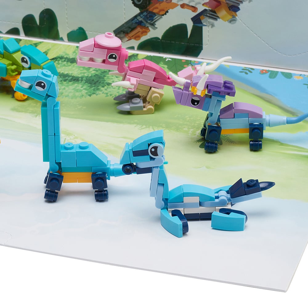 H&O Direct Kids Car Dinosaur Building Block Christmas Advent Calendar 2025 Image 3