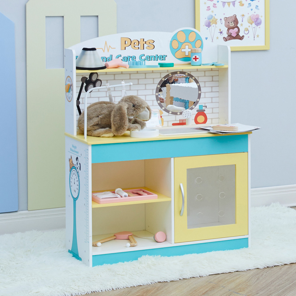 Teamson Kids Little Helper Green and Yellow Pet Grooming and Care Play Set Image 7