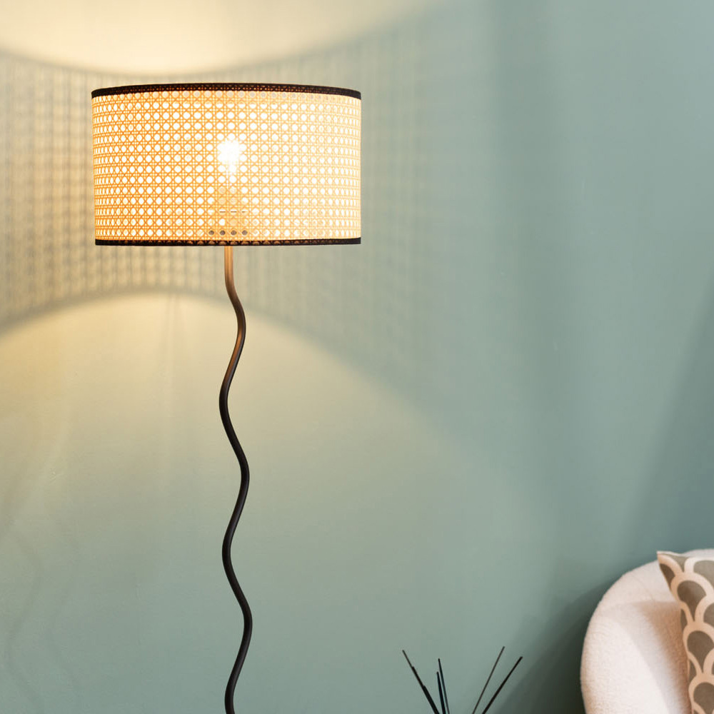 ValueLights Wiggle Black and Natural Cane Shade Metal LED Floor Lamp Image 4