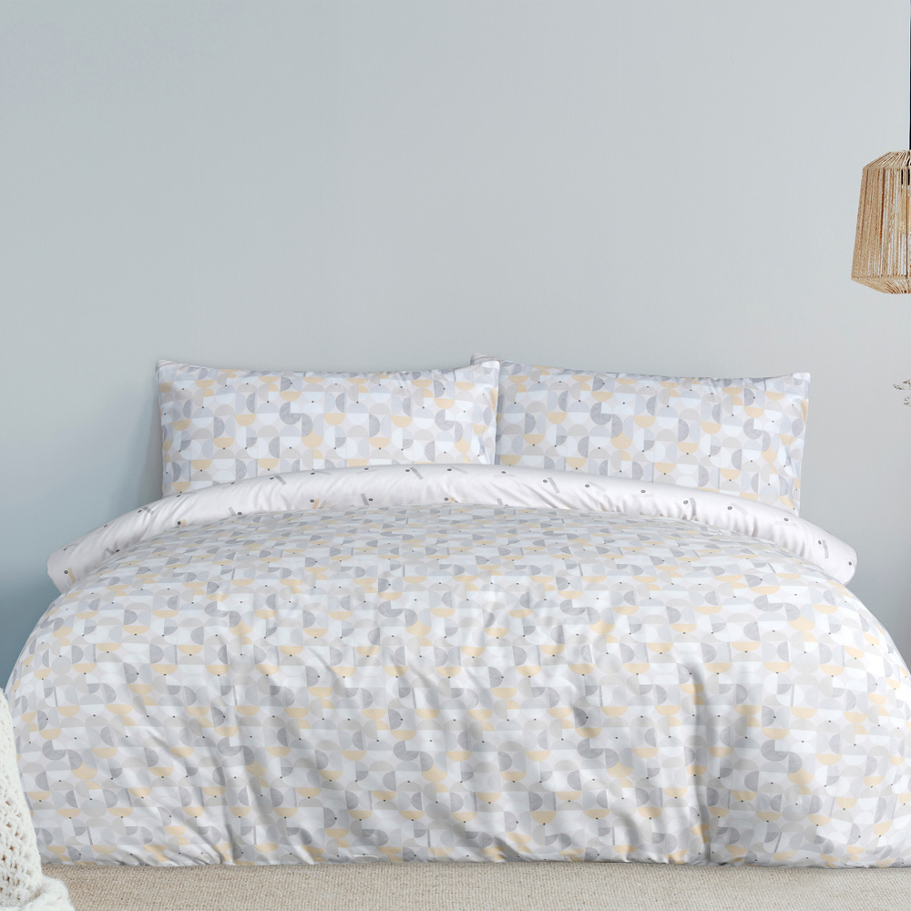 Smart Living King Size Ochre Circle Geo Reversible Duvet Set Image 1
