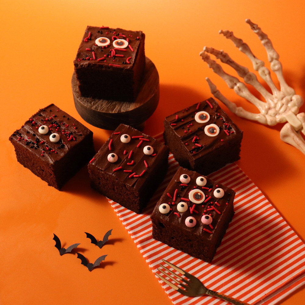 PME Bloody Eyes Halloween Sprinkle Set Image 2