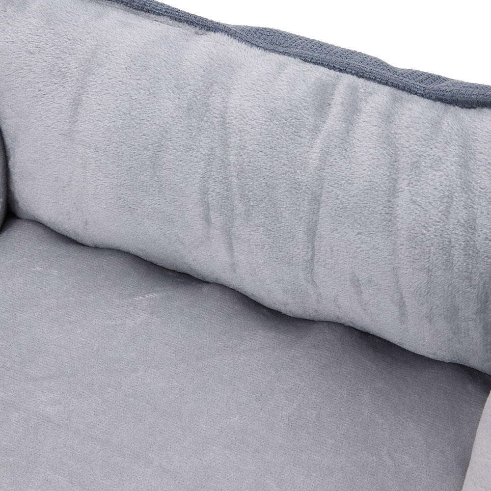 H&O Direct 39 x 43cm Grey Super Soft Small Dog Bed with Anti-Slip Bottom Image 3