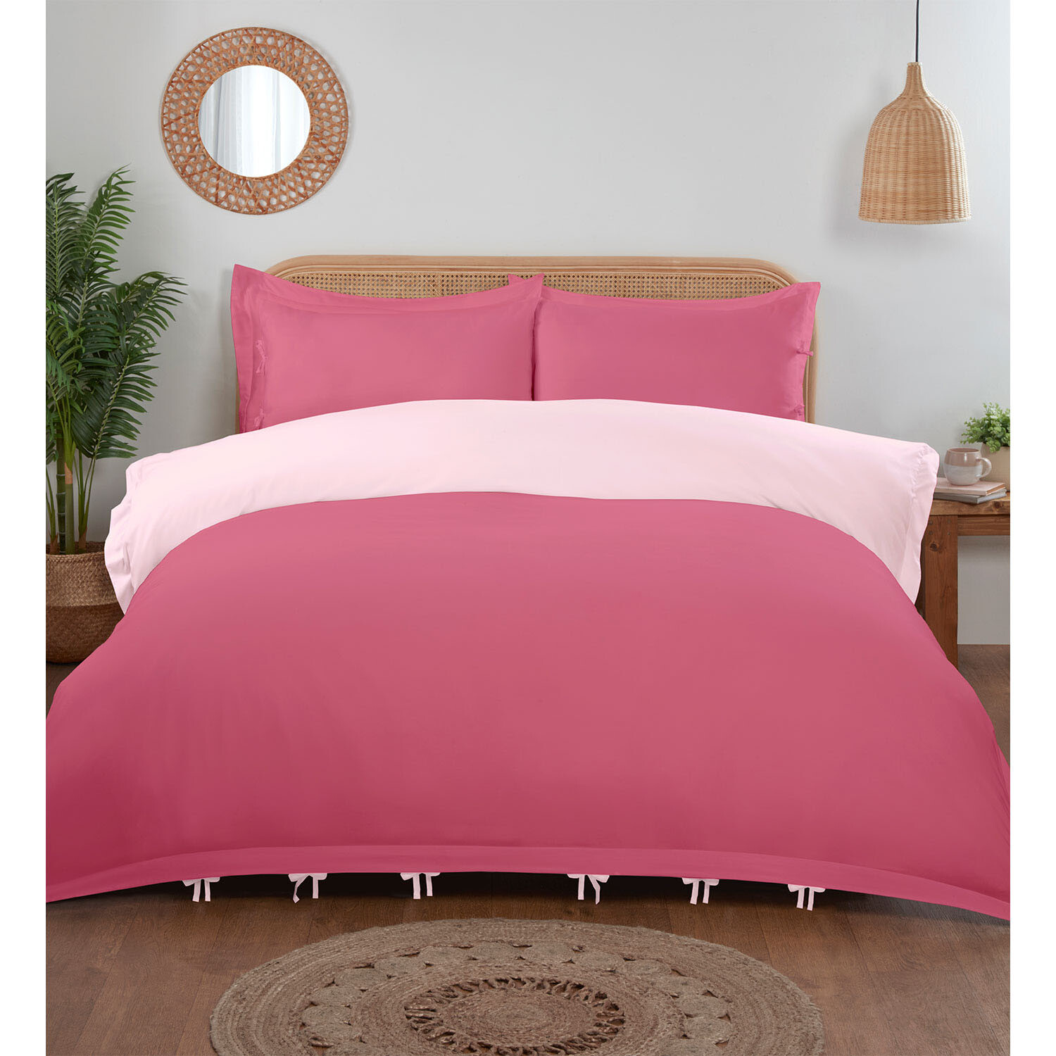 Reversible Moda Duvet Set - Pink/Raspberry / King Image 2