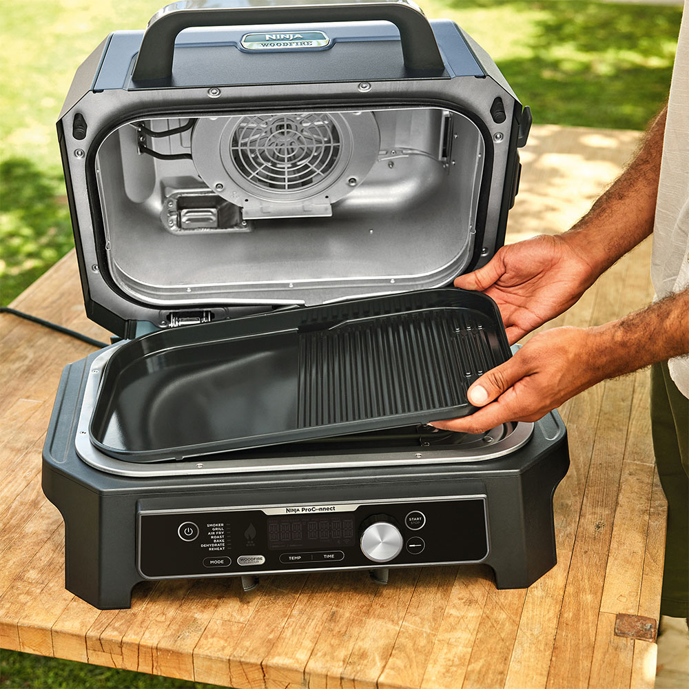 Ninja Woodfire 2-in-1 Black XL Grill and Flat Plate Image 2