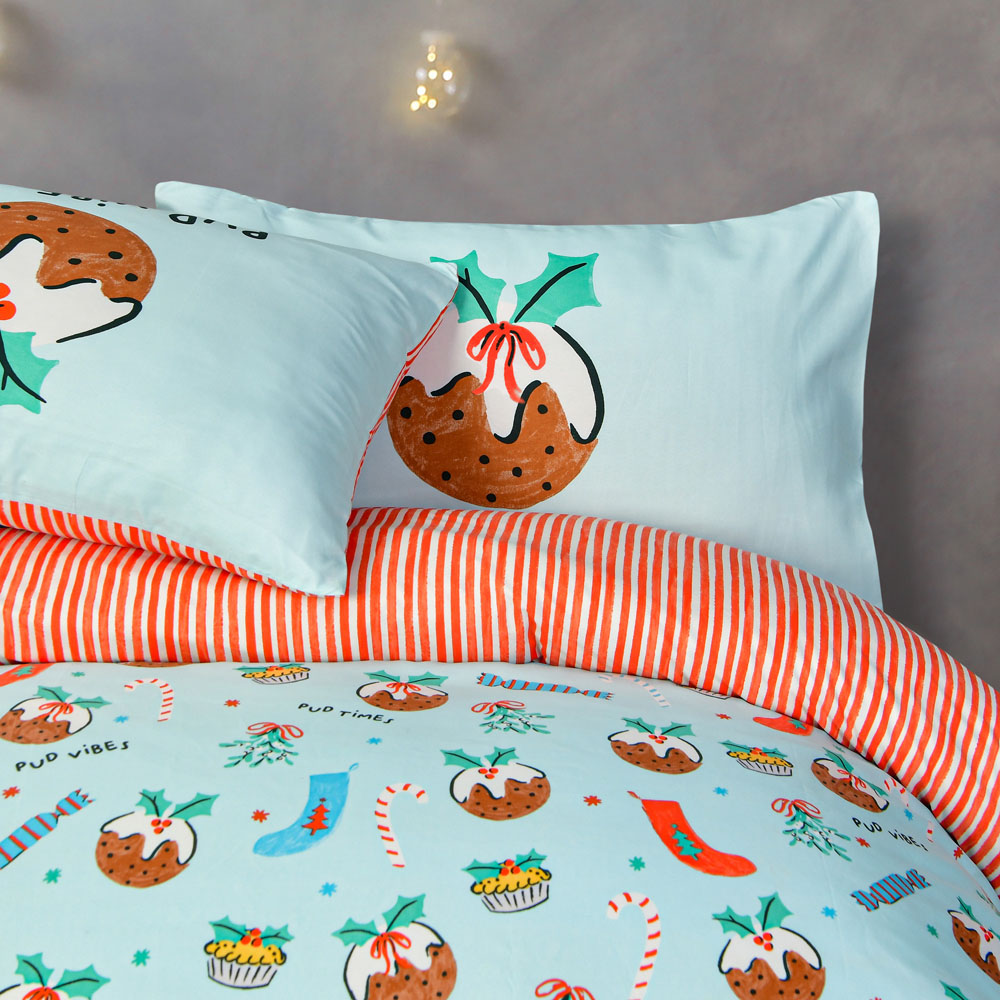Smart Living Double Christmas Puddings Duvet Set Image 6