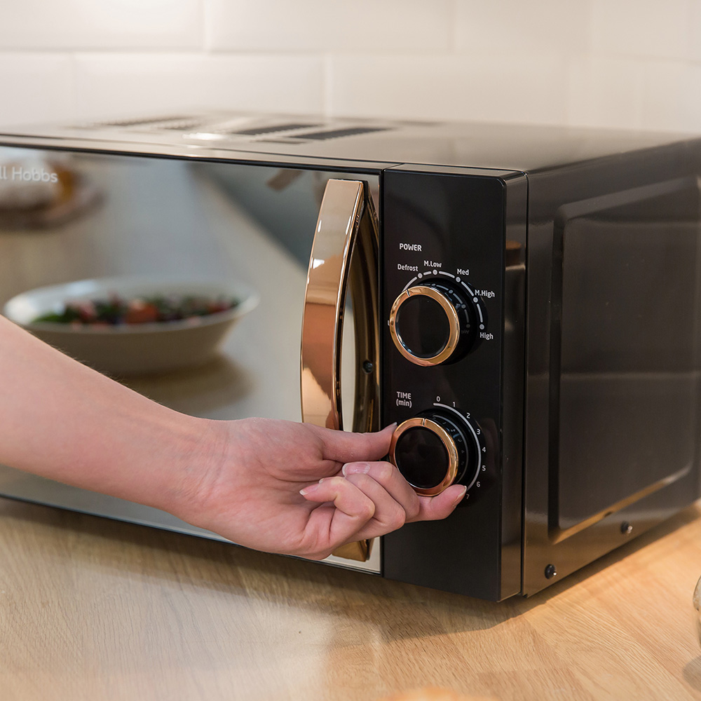Russell Hobbs RHM1727RG Rose Gold 17L Microwave Image 5