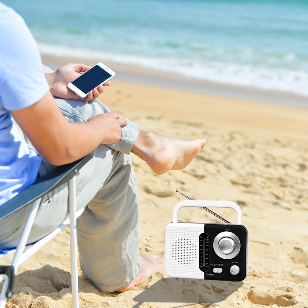 Soundz SZ412 Black and White AM/FM Bluetooth Radio with USB Port and SD Card Slot Image 8