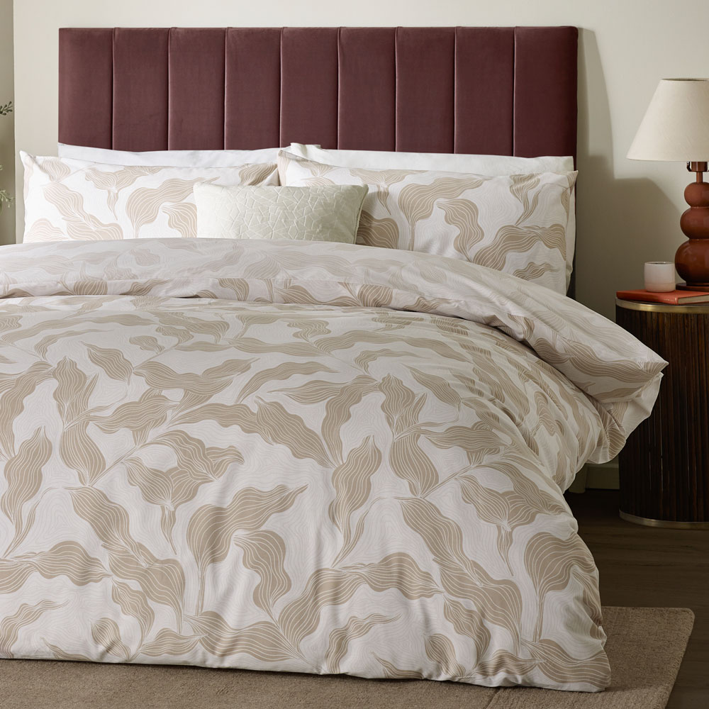 Hoem Double Lauro Cream Printed 144 Thread Count Reversible Duvet Set Image 3