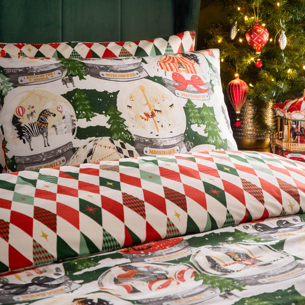 furn. Showtime Super King Pine Duvet Set Image 2