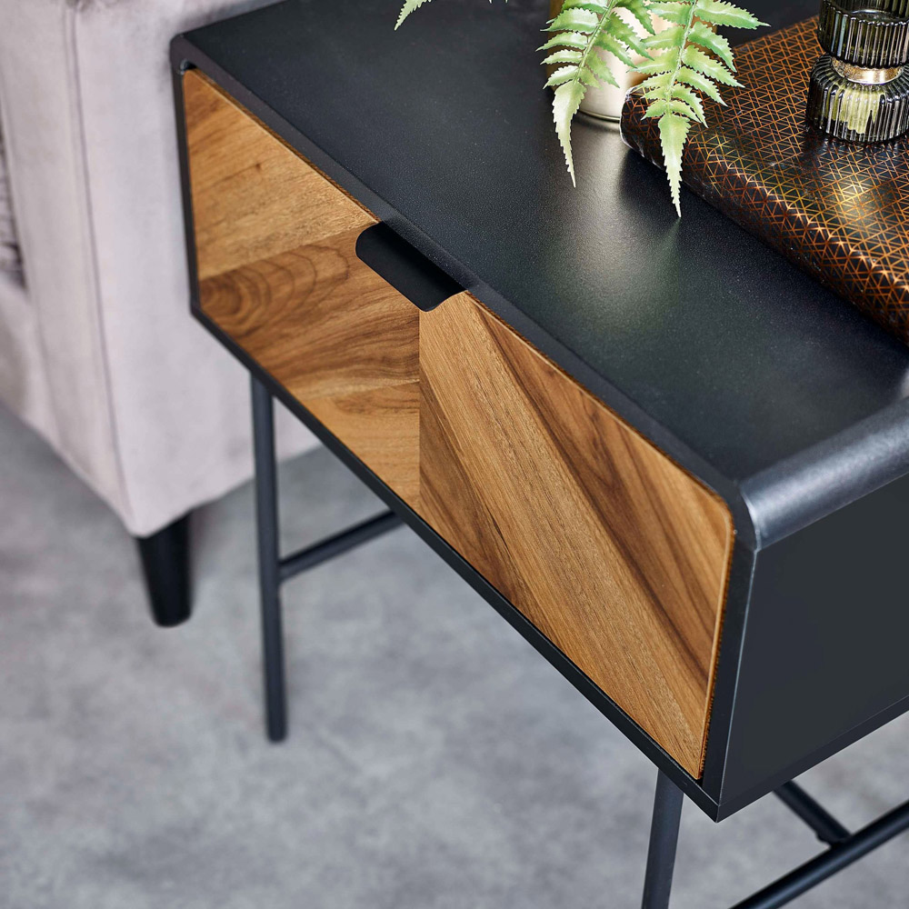Julian Bowen Alvin Single Drawer Black and Chevron Natural Wood Effect Lamp Table Image 7