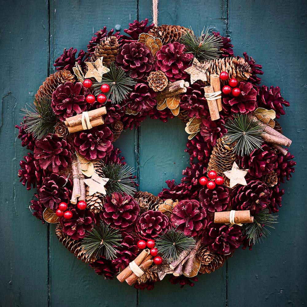 Dibor Cinnamon Stars Christmas Wreath 38cm Image 2