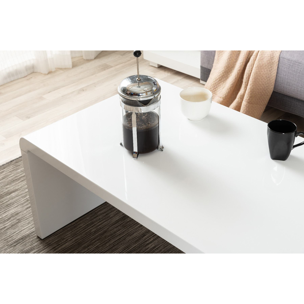 Furniturebox Lucia White Coffee Table Image 3