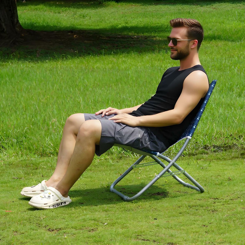 Gr8 Garden Blue Folding Adult Beach Chair Image 2