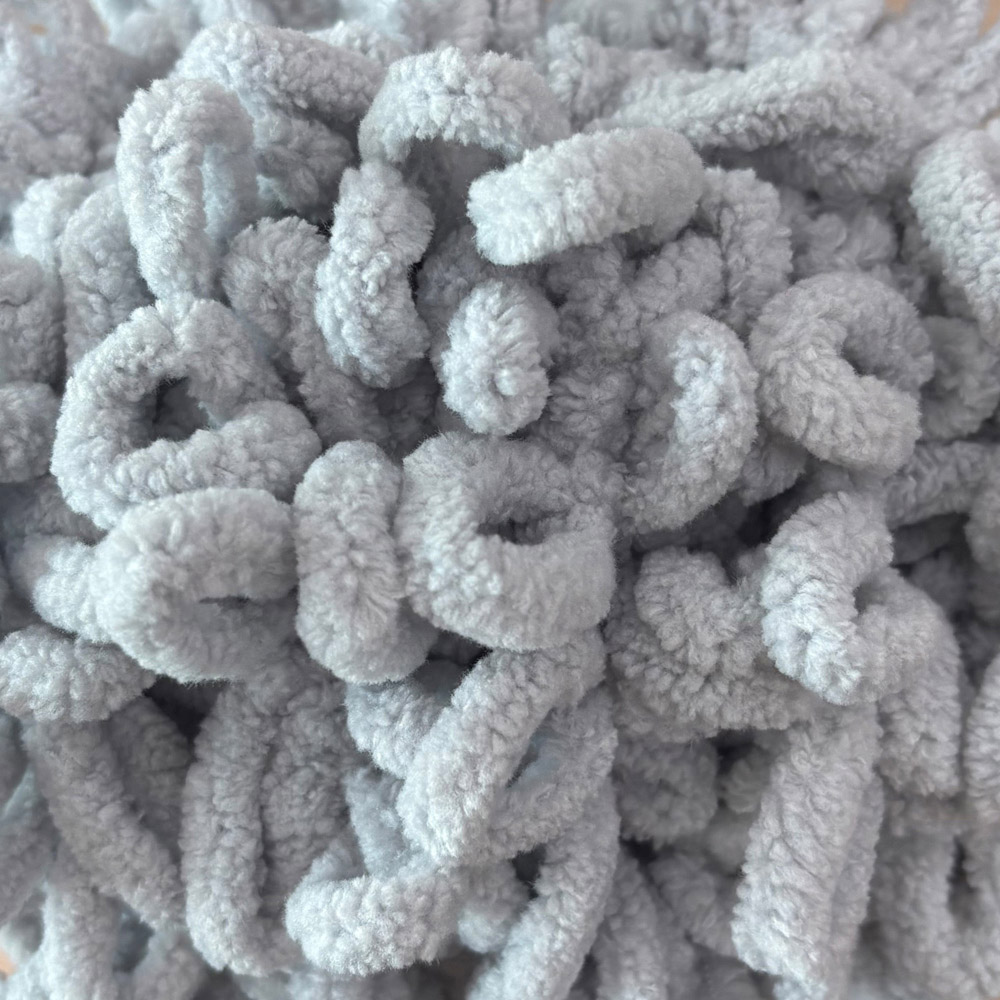 Loop Yarn Light Grey Image 3