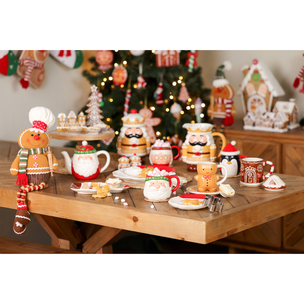 The Seasonal Gift Co. Santa & Friends Gingerbread Nutcracker Ceramic Plate Image 4