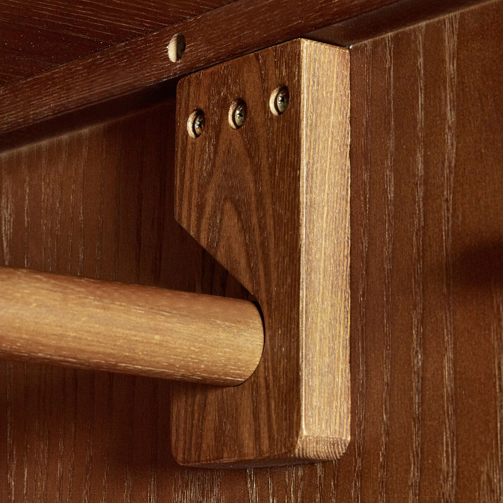 Julian Bowen Lowry 2 Door Single Drawer Cherry Ash Wardrobe Image 6