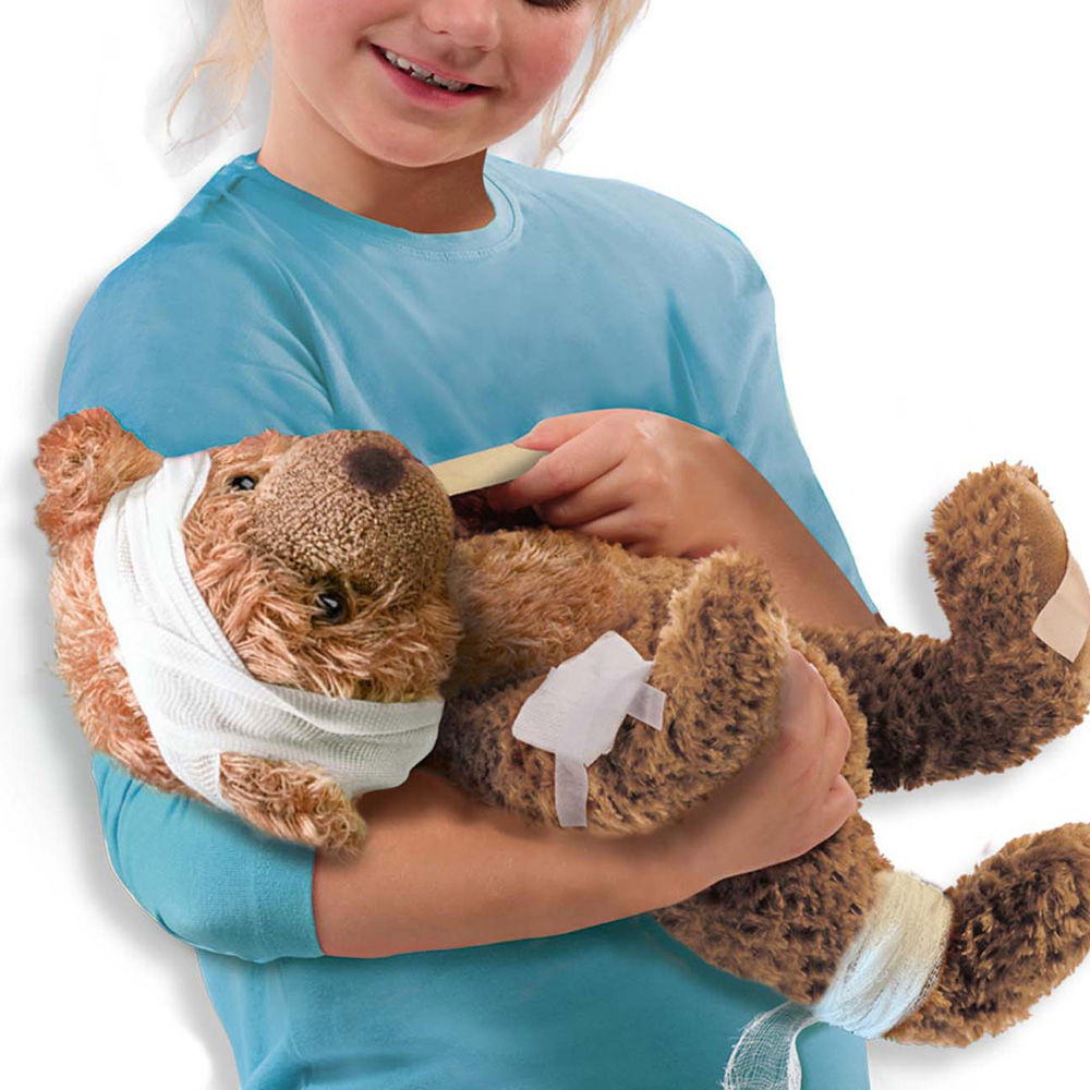 SES Creative Petits Pretenders Doctors Case Image 3
