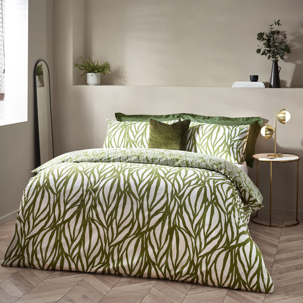 Hoem Frond King Size Olive Duvet Set Image 4