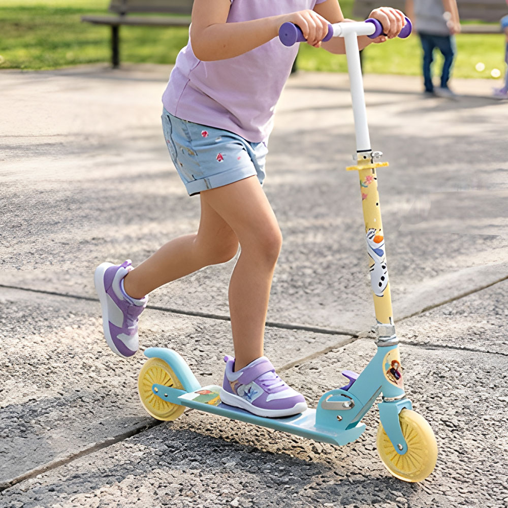 Mondo Kids Disney Frozen 2 Wheel Foldable Scooter with Adjustable Handlebar Image 2