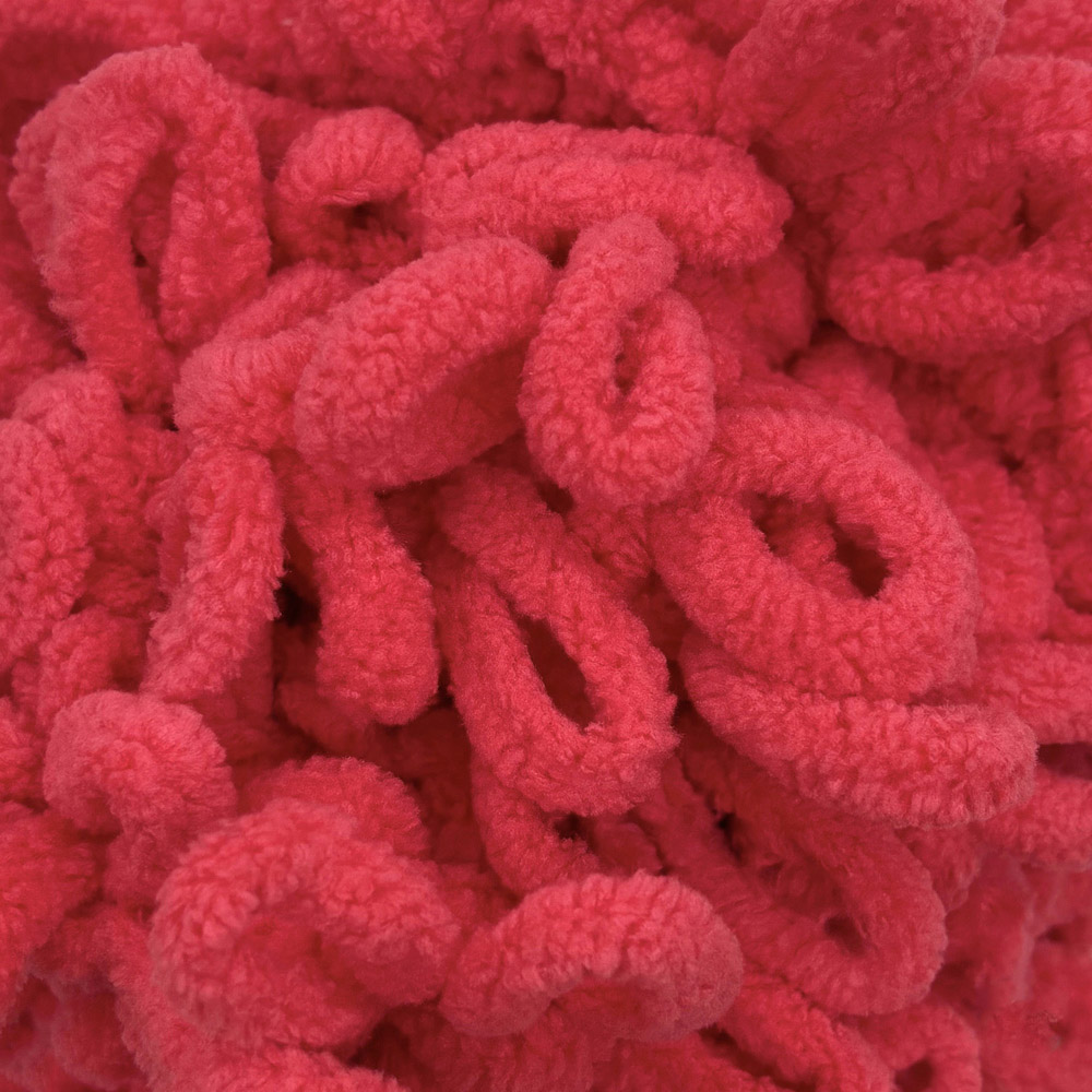 Loop Yarn Maroon Image 3