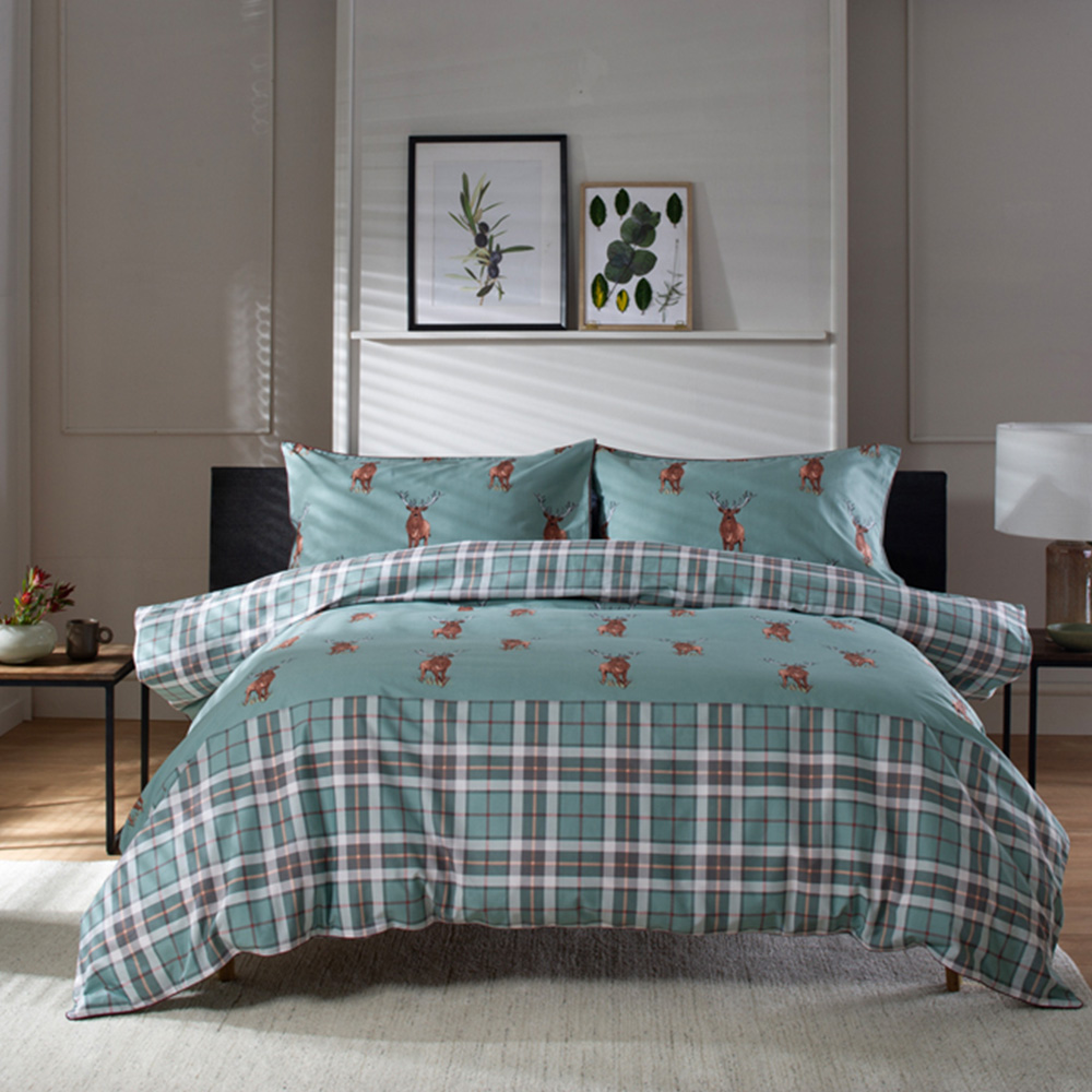The Lyndon Company Highland Fell Double Green and Red Duvet Set Image 3