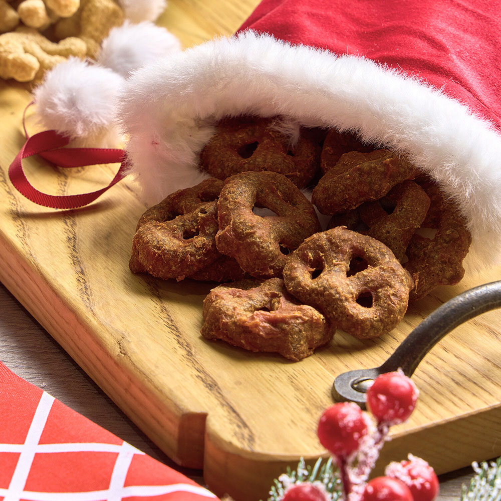POW Meaty Ducky Pretzels Dog Treats Image 2