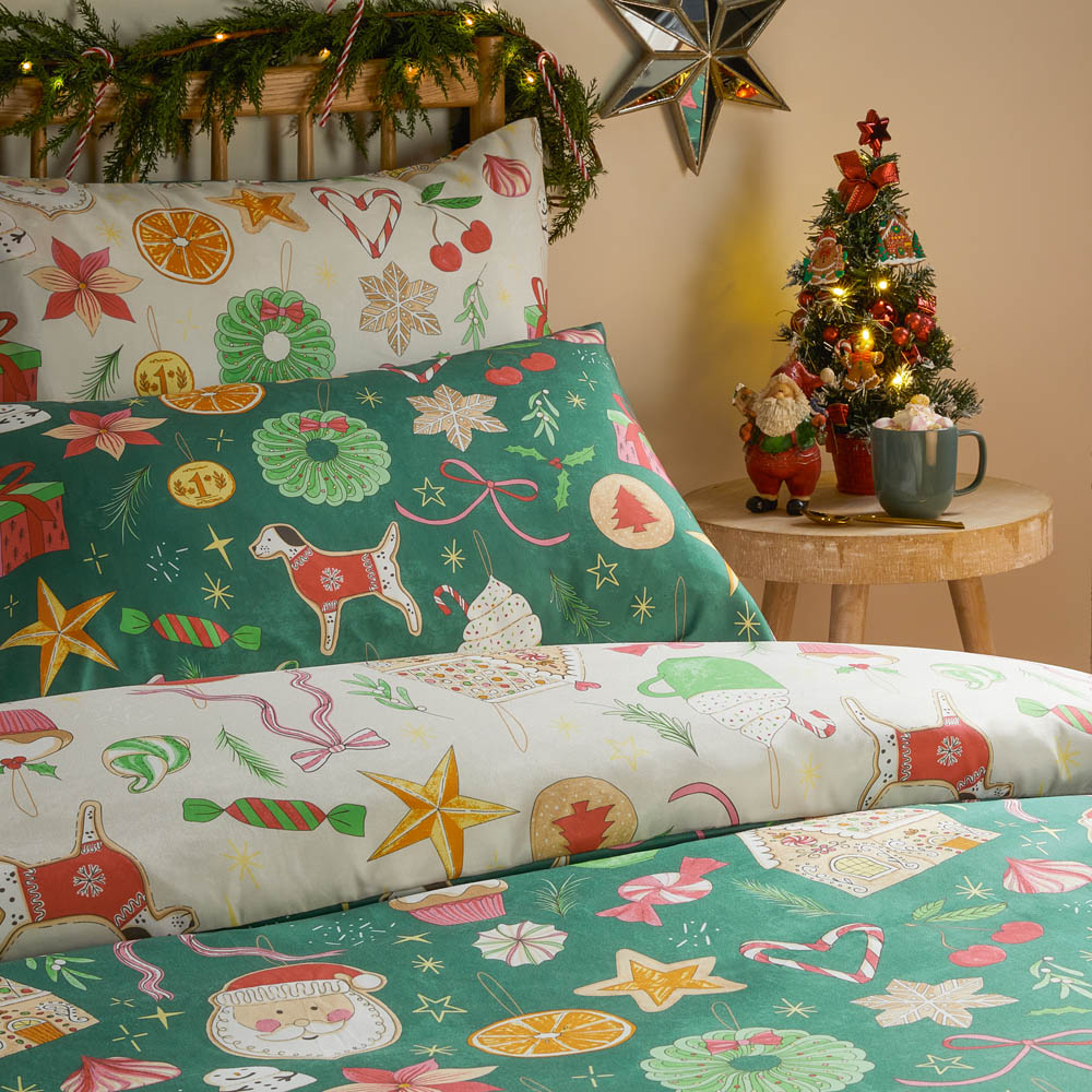 Duvet Day Super King Size Emerald Festive Treats Printed Reversible Duvet Cover Set Image 2