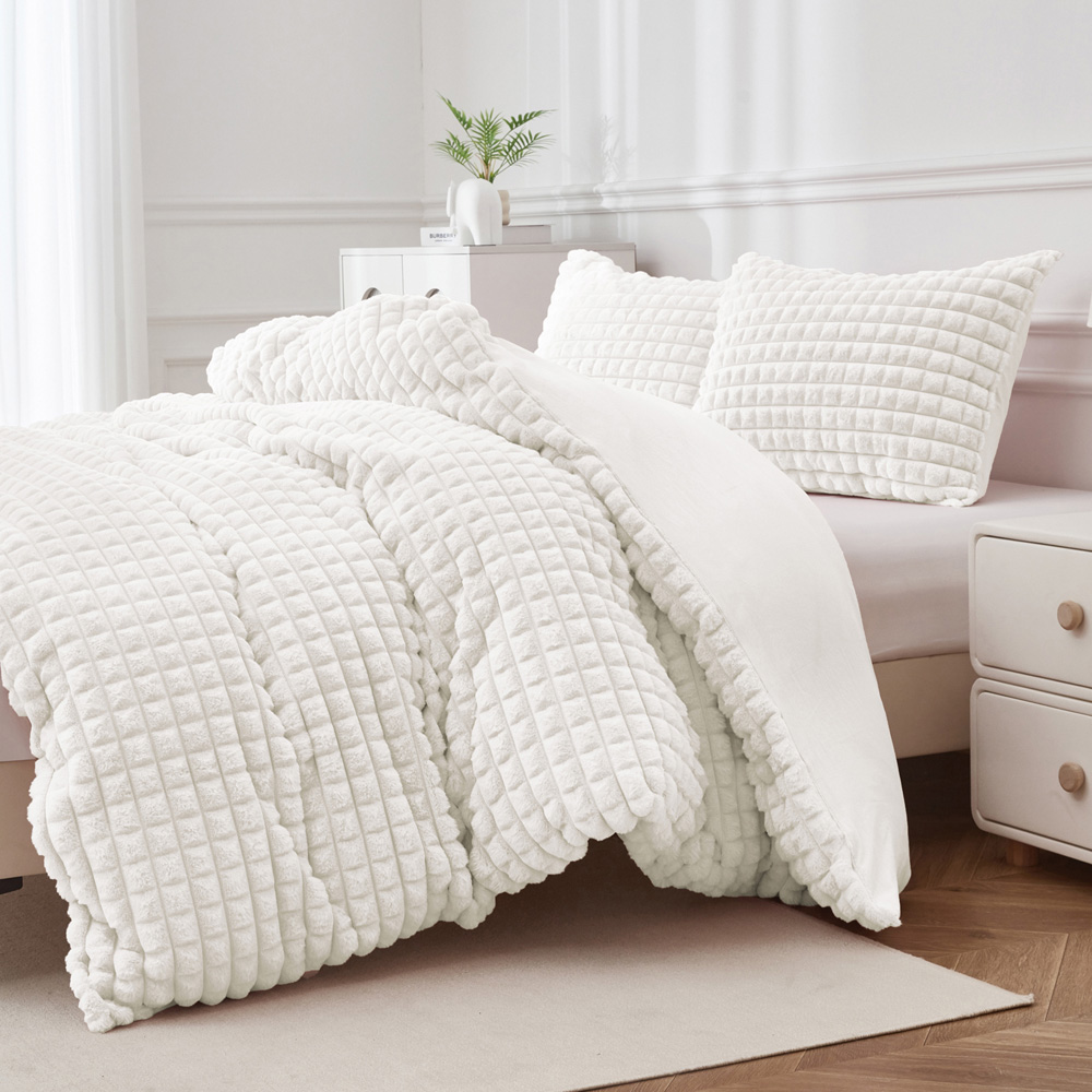 Groundlevel Single Cream Box Super Soft Luxury Faux Fur Duvet Image 2