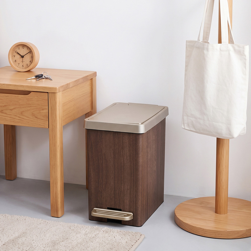 Living and Home Wood Grain Rubbish Bin with Foot Pedal Lid 12L Image 2