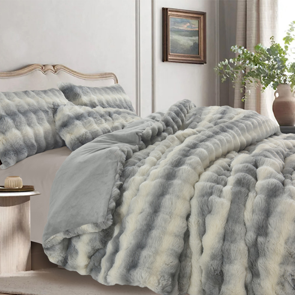 Sweet Dreams Single Grey Alpine Husky Duvet Set Image 1