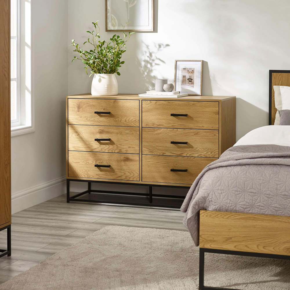 Julian Bowen Harlow 6 Drawer Light Oak Effect Chest of Drawers Image 8