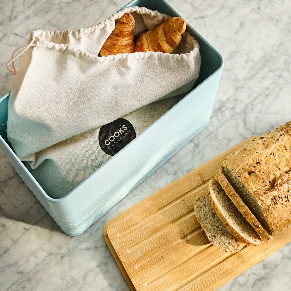 Cooks Professional Blue Diamond Pattern Bread Bin with Linen Bag and Bamboo Lid Image 7