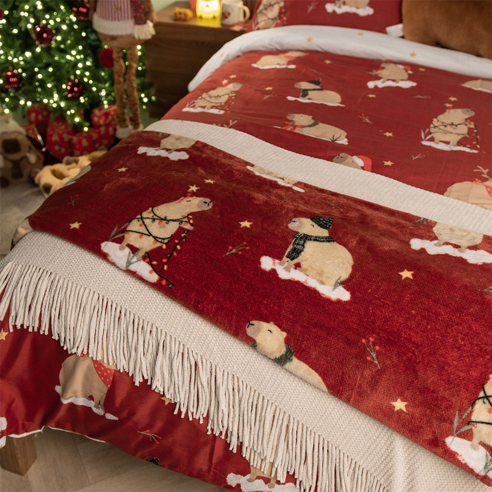 Capybara Christmas Duvet Set Red Double Image 2