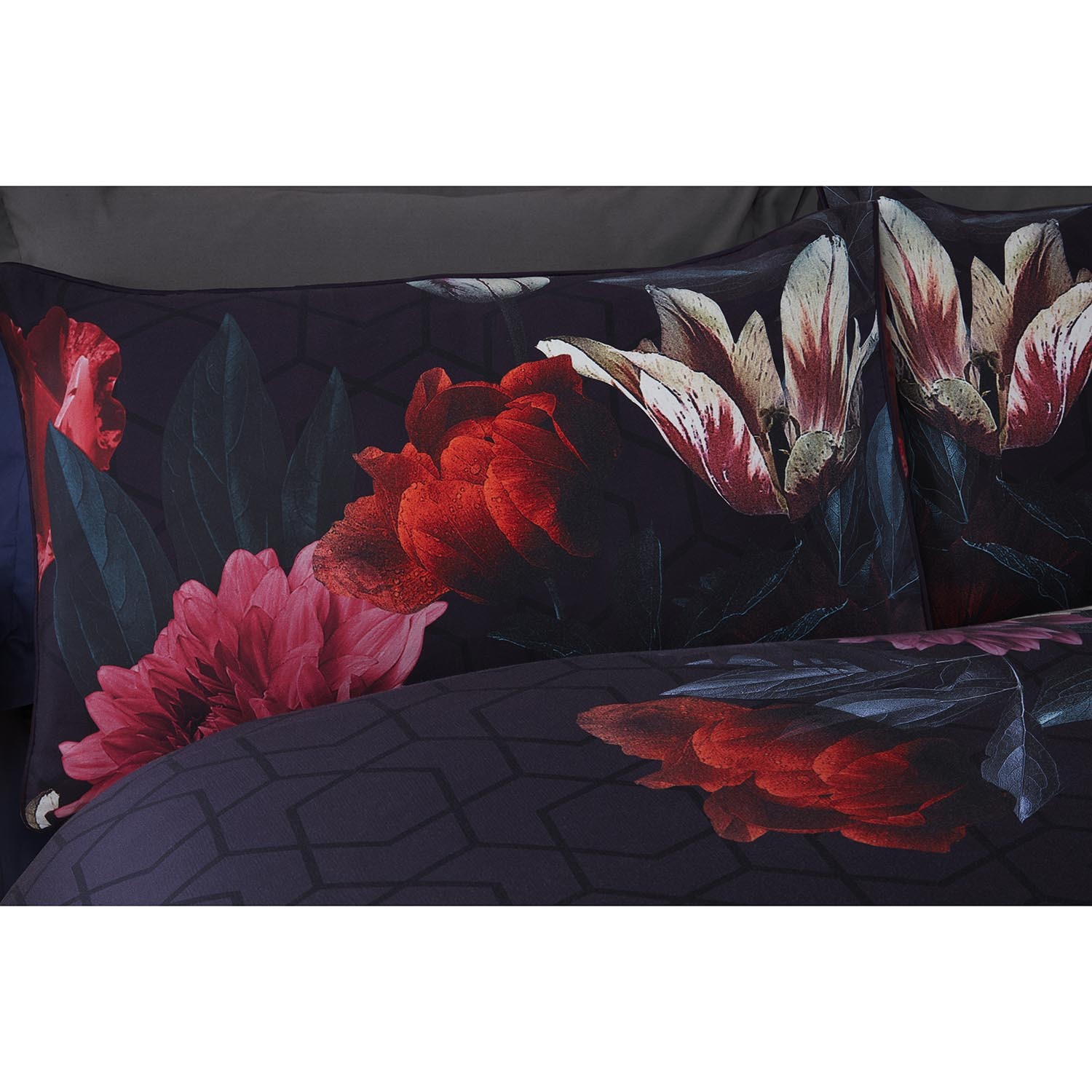 Divante Euphoria Super King Floral Duvet Set Image 6