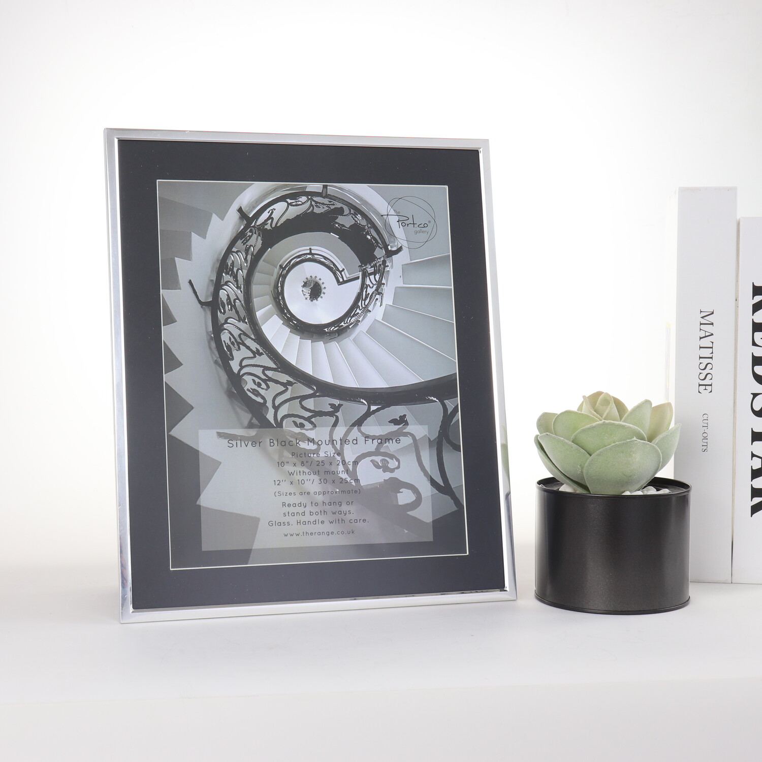 The Port. Co Gallery Silver Metallic Mounted Photo Frame 10 x 8 inch Image 4