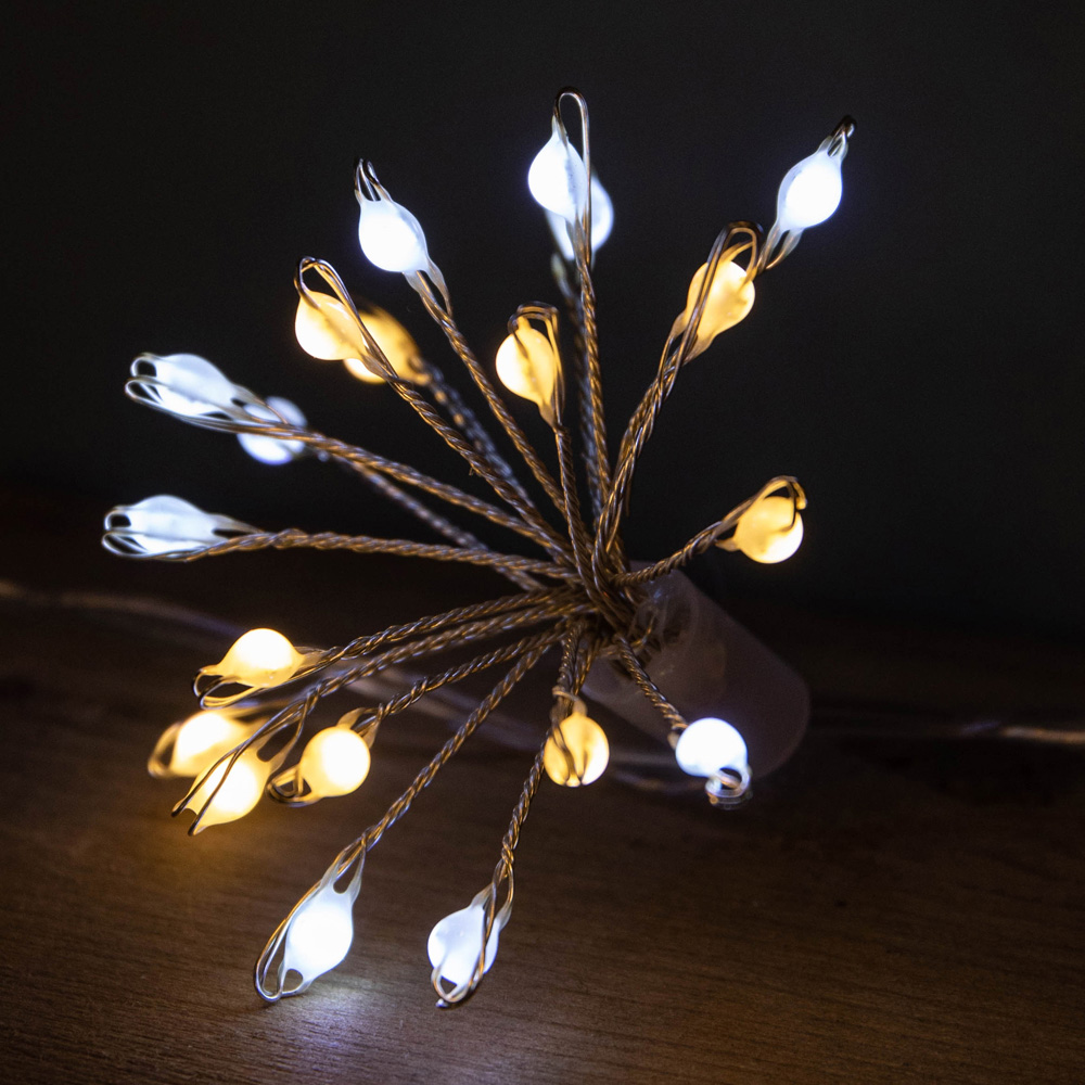 Samuel Alexander Ultra Brights 200 White and Warm White LED Starburst Christmas Lights 4.5m Image 7