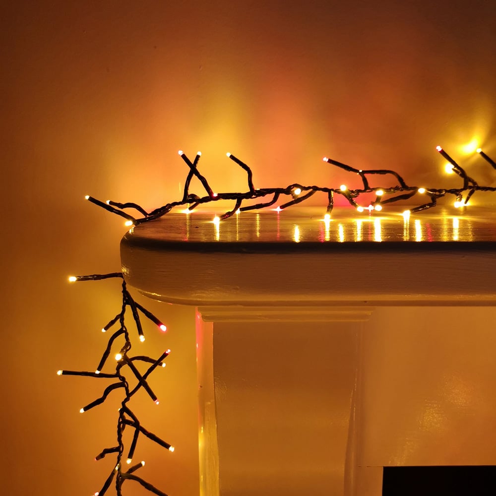 Premier ClusterBrights 720 Red and Vintage Gold LED Green Cable Cluster Light 9.3m Image 3