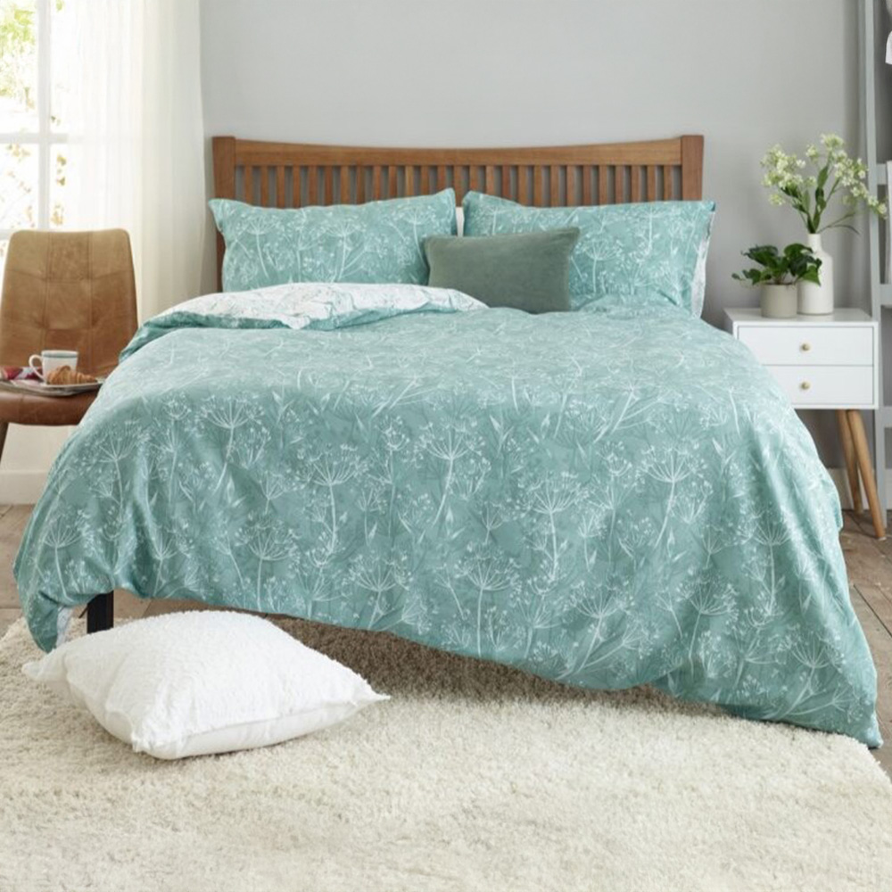 Deyongs Cow Parsley King Size Green Reversible Duvet Set Image 1
