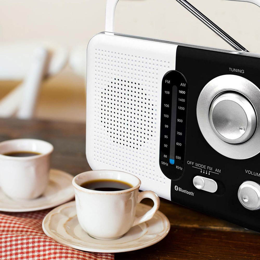Soundz SZ412 Black and White AM/FM Bluetooth Radio with USB Port and SD Card Slot Image 6