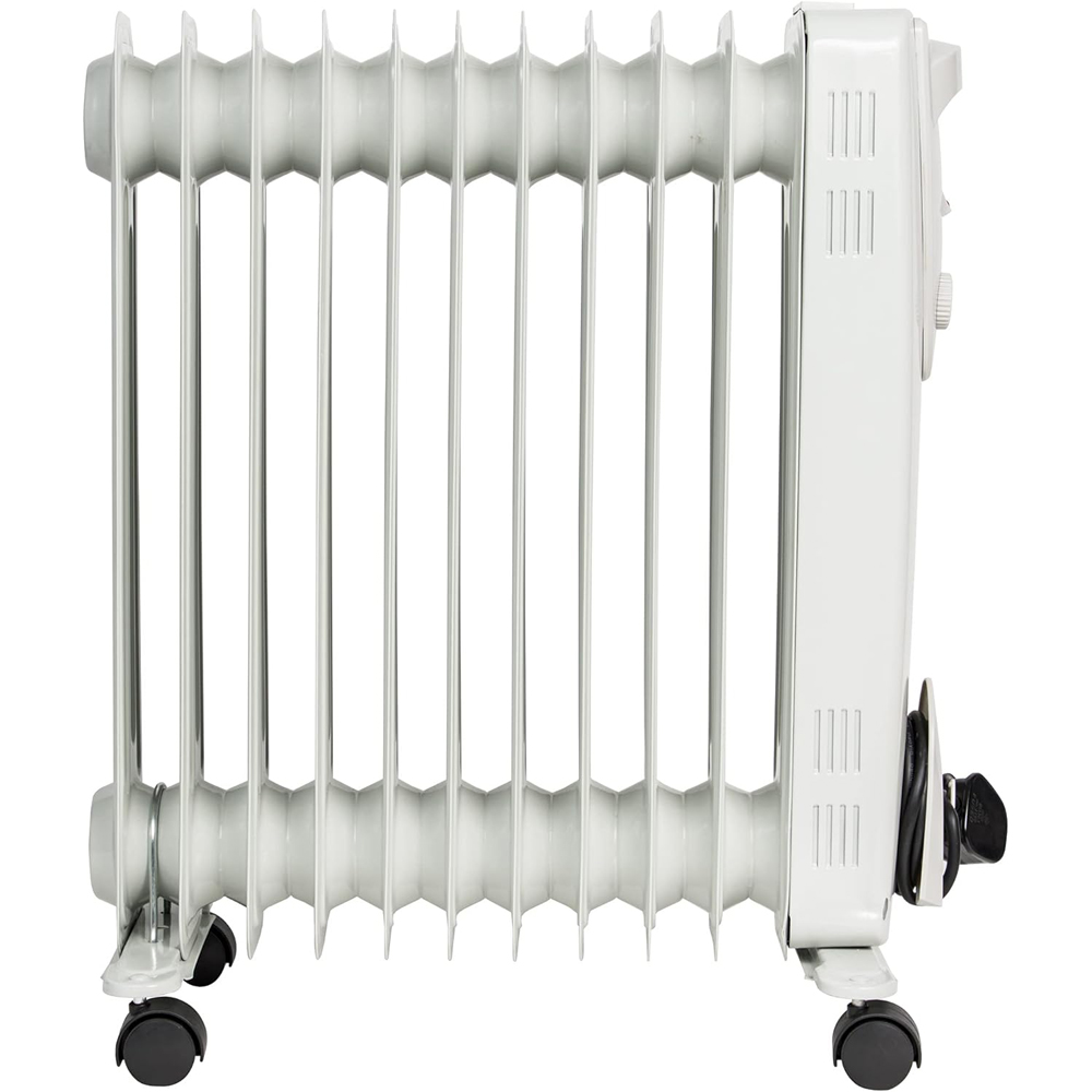 Mylek Oil Filled Heater with Adjustable Thermostat 2500W Image 4