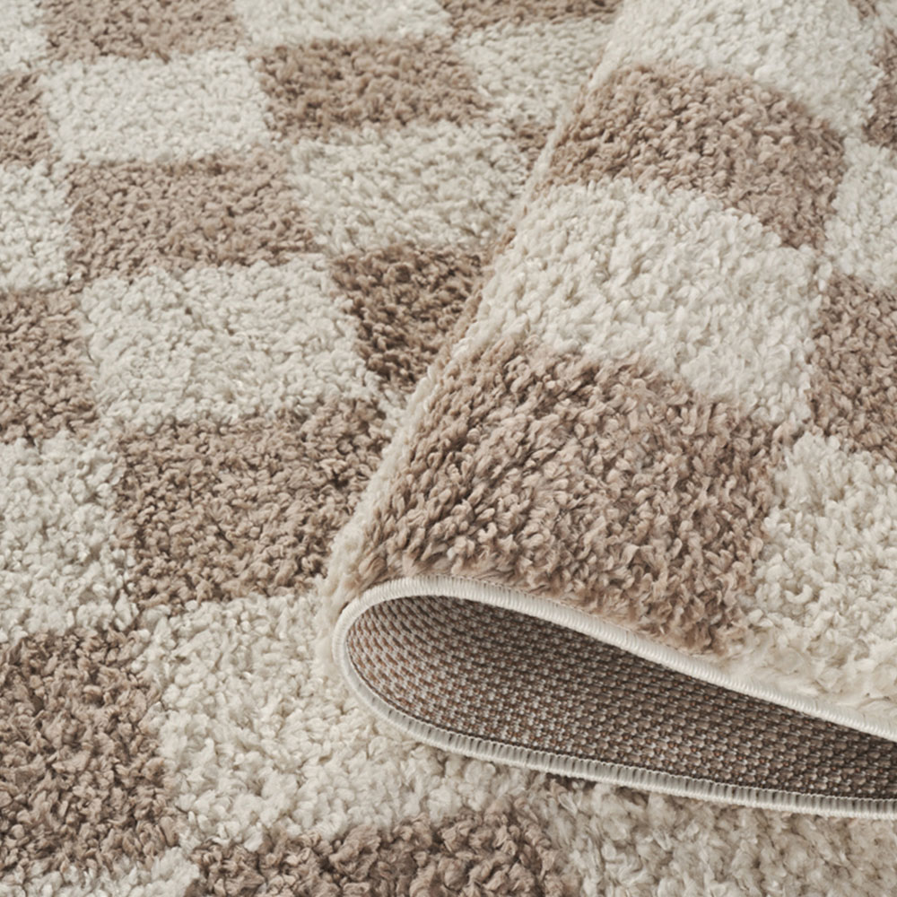 Desire Rugs Chester Beige Shaggy Checkered Rug 200 x 290cm Image 4