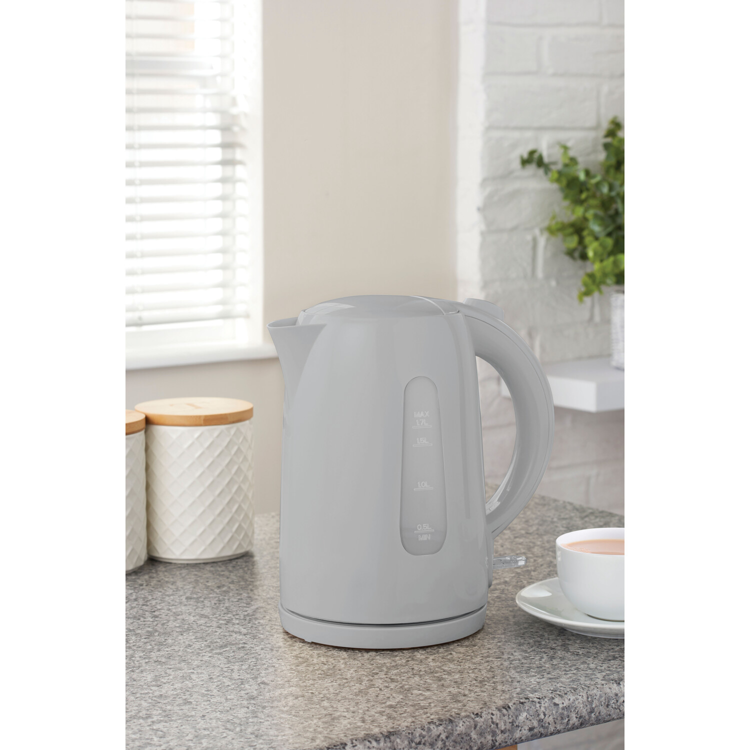 MY Grey Plastic Kettle 1.7L Image 2