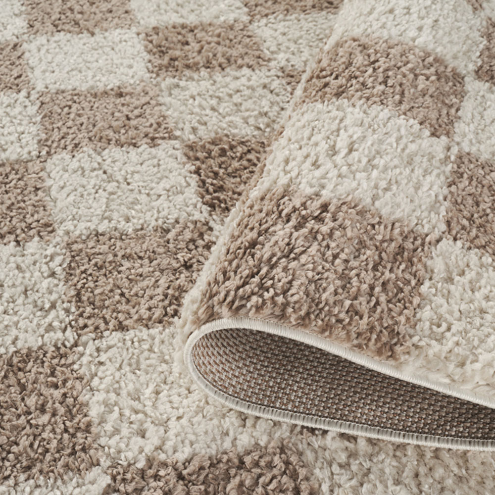 Desire Rugs Chester Beige Shaggy Checkered Rug 120 x 170cm Image 4