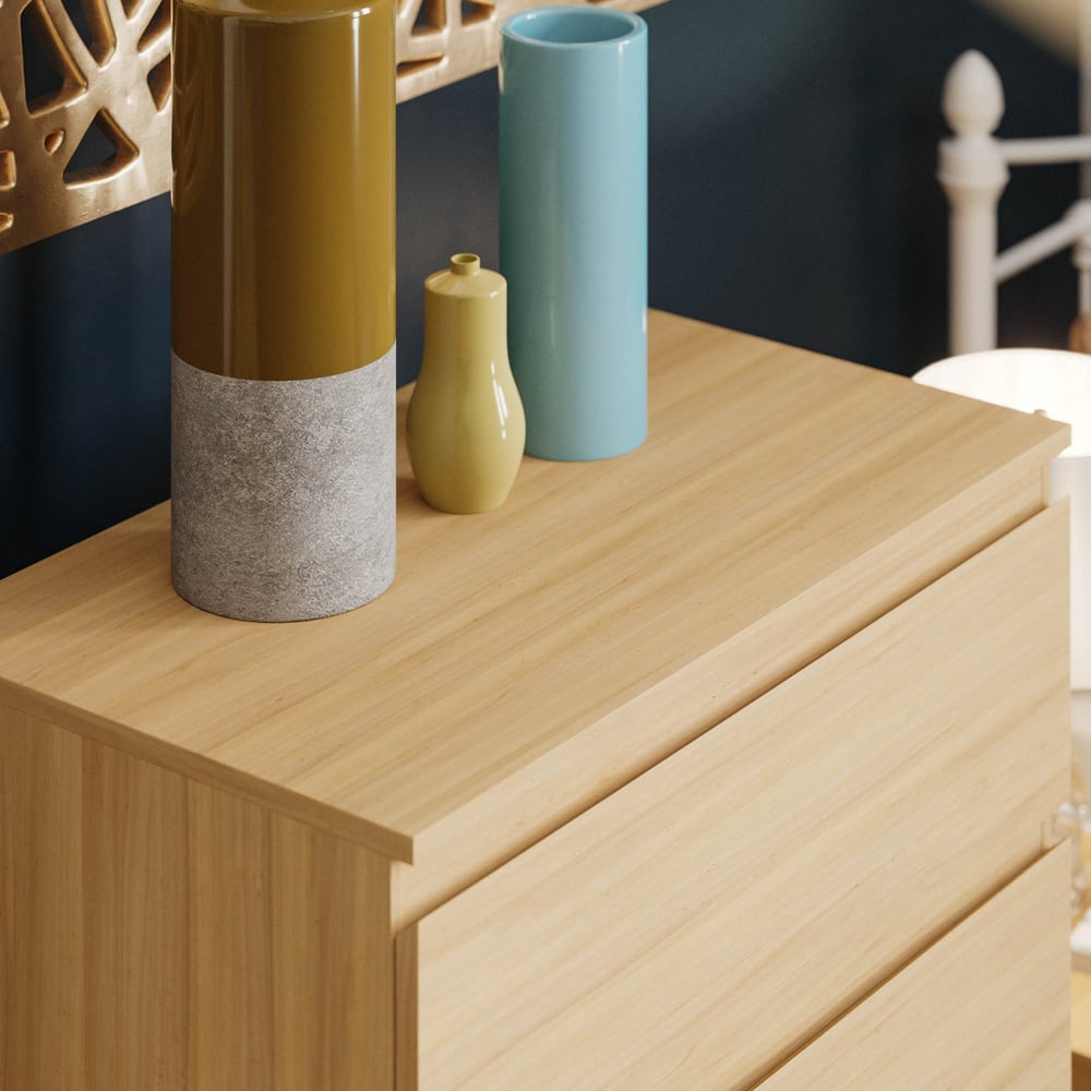 Vida Designs Denver 4 Drawer Pine Chest of Drawers Image 3