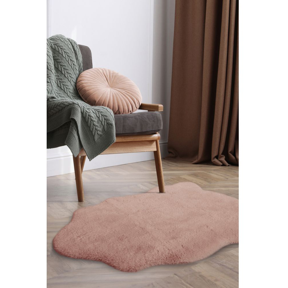 Homemaker Luxurious Faux Fur Blush Rug 70 x 90cm Image 4