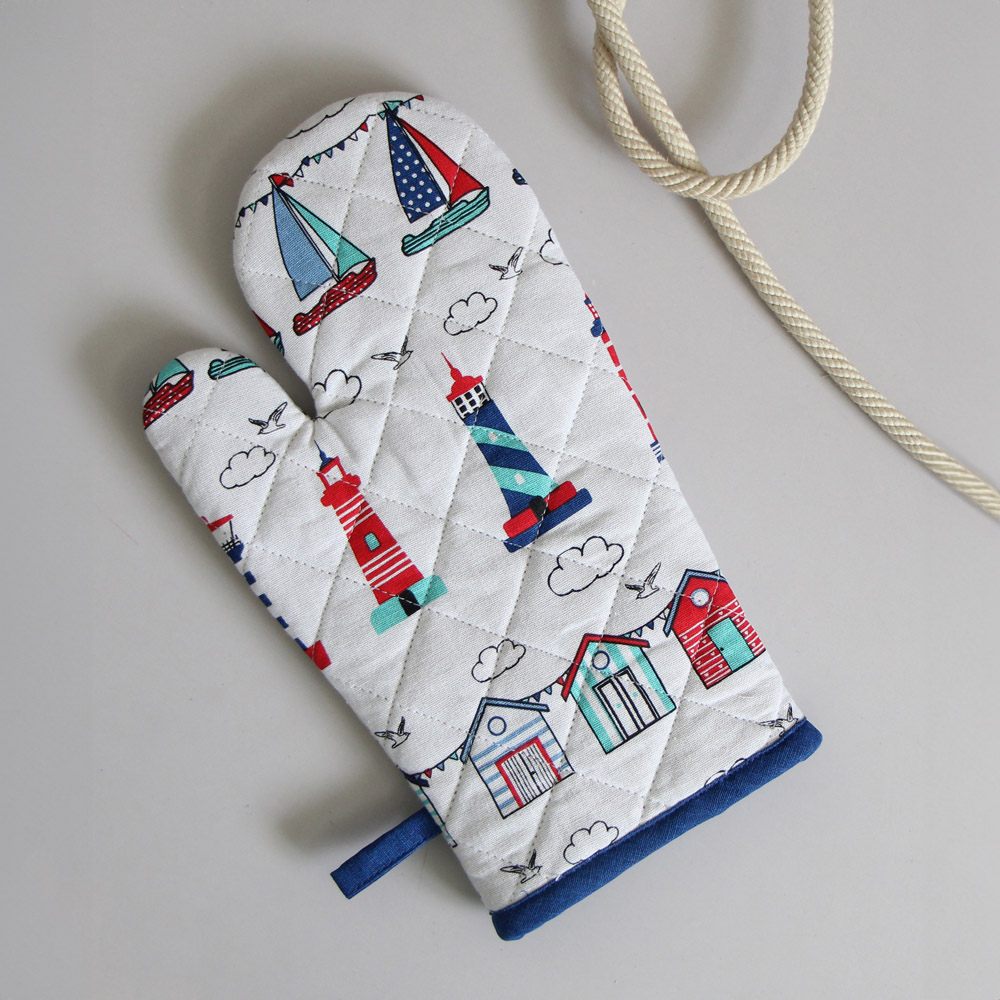 Highlands Homeware Nautical Oven Mitt Single Image 2