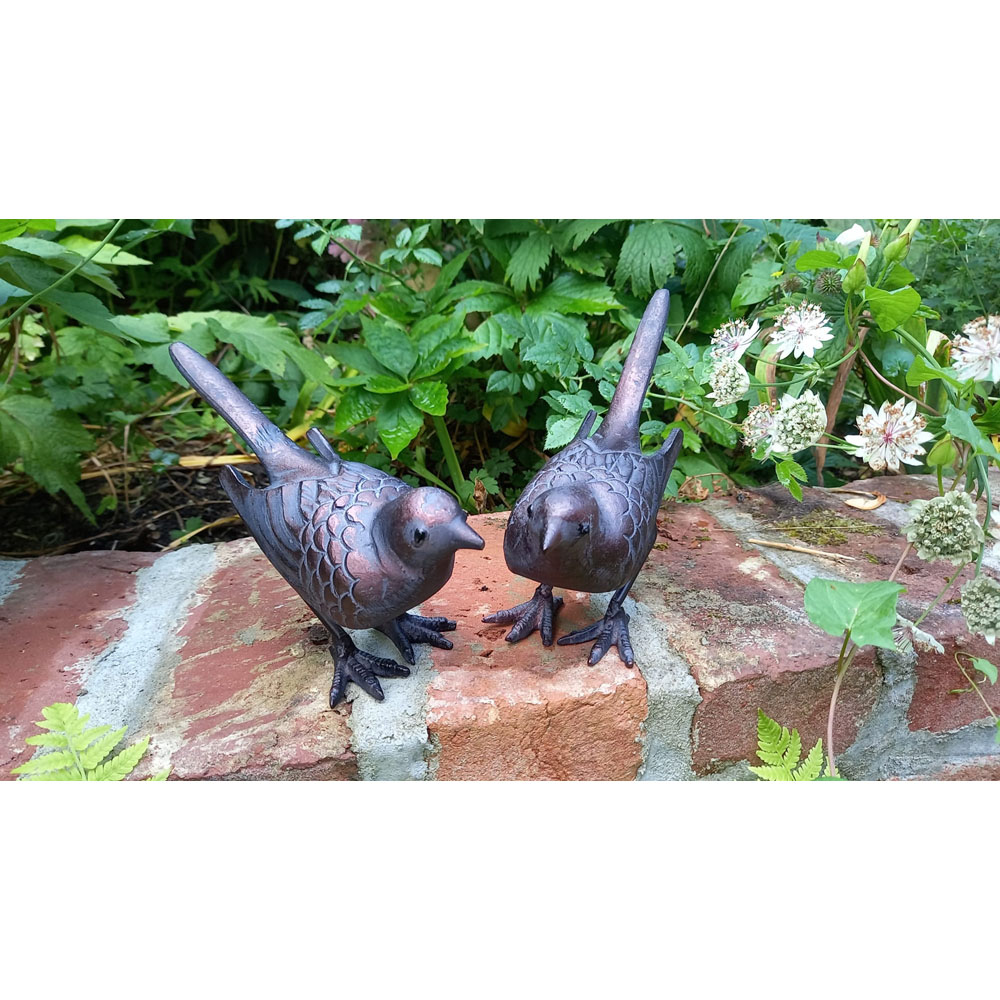 Inspirational Gifting 2 Piece Birds Cast Aluminium Garden Ornament Set Image 3