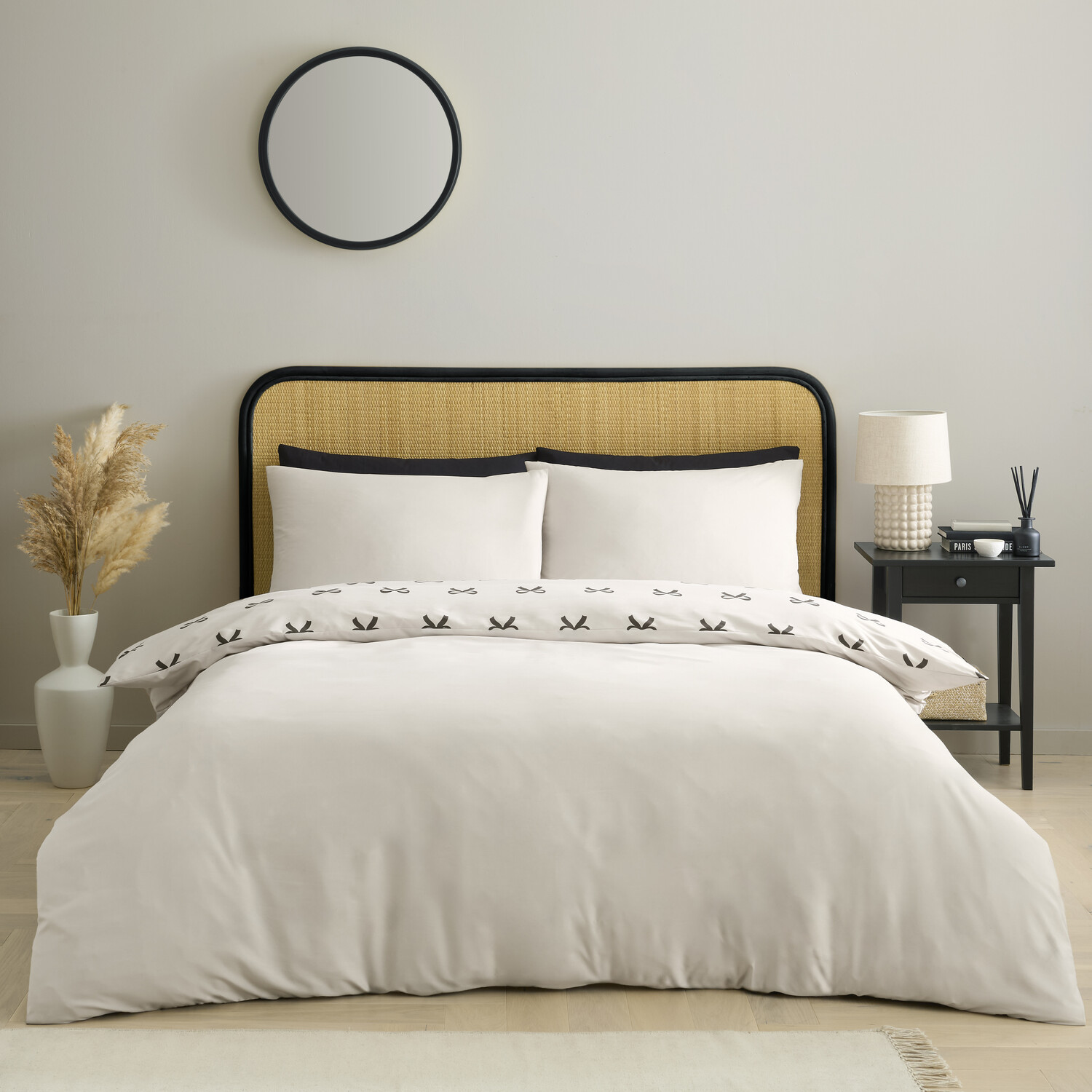 Polly Bows Duvet Set White Double Image 2