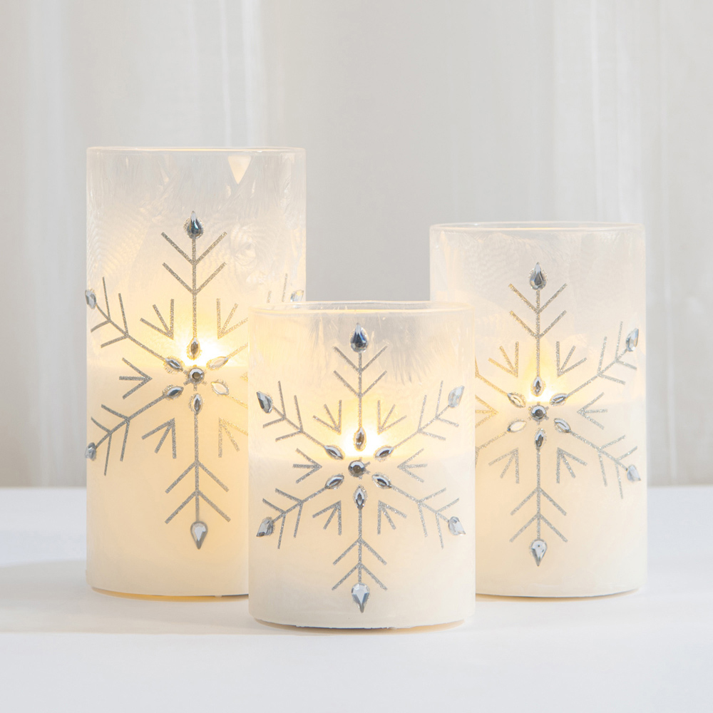 Snowflake LED Candles Set White Image 2